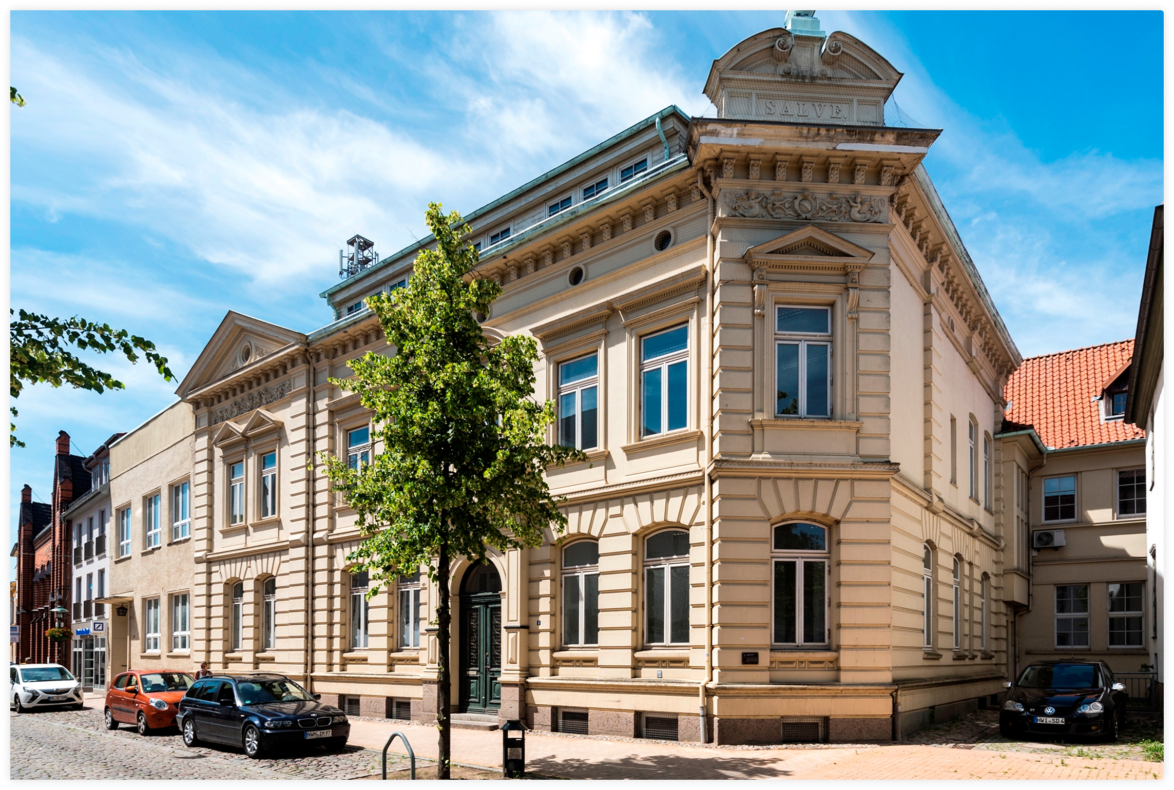 Neuer Verwaltungssitz in der Callies-Villa